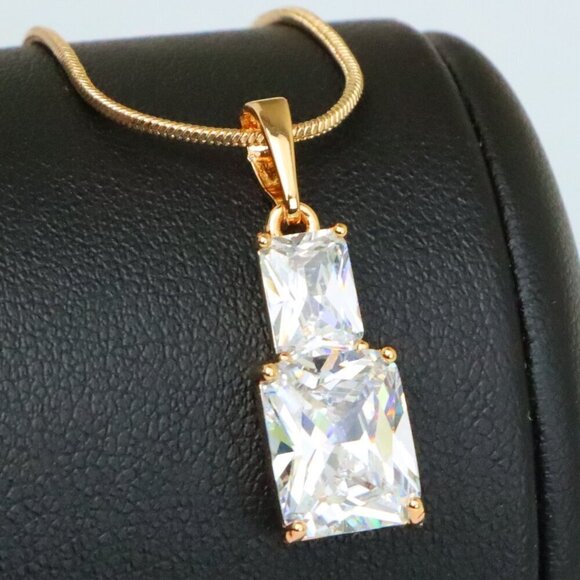 "Elegant White Pendant with Sparkling Stones in Gold-Plated Finish, XPPT1805 - Picture 1 of 13